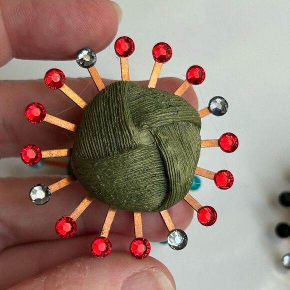 Vintage Upcycled Atomic Starburst Refrigerator Magnet Buttons Rhinestones Green - Picture 2 of 4
